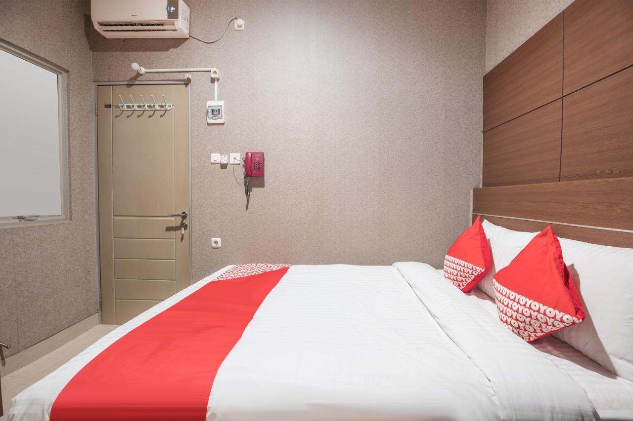Oyo 383 Env Residence Джакарта Экстерьер фото