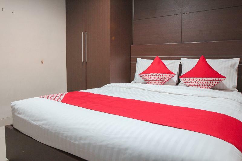 Oyo 383 Env Residence Джакарта Экстерьер фото